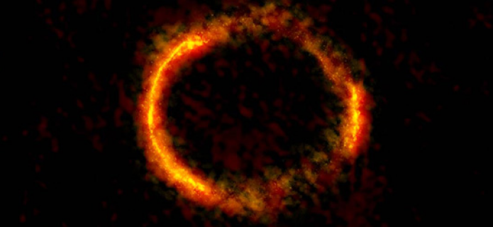 ALMA capta anillo de Einstein en impresionante imagen de lente gravitacional