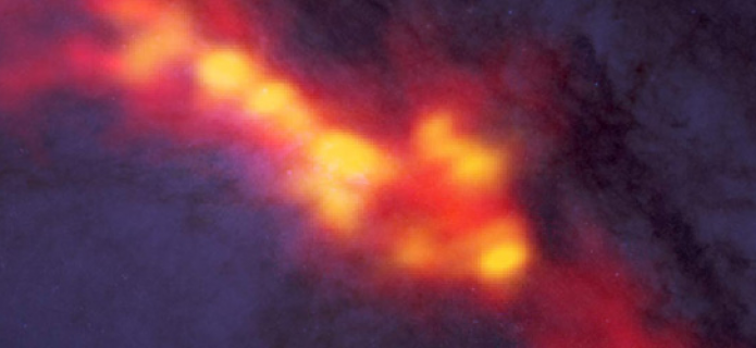 ALMA observa superincubadoras estelares en el corazón de la galaxia del Escultor