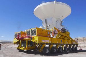 La última antena de ALMA es transportada al observatorio