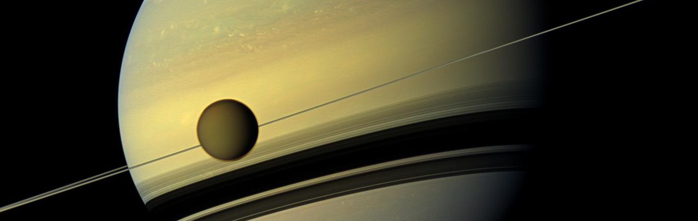 ALMA confirma química compleja en atmósfera de Titán: luna de Saturno permite vislumbrar albores de la Tierra
