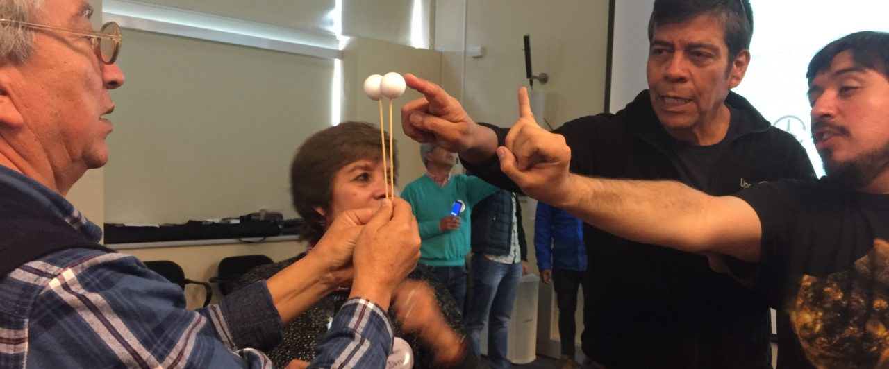 Profesores vecinos a ALMA aprenden actividades en torno al eclipse