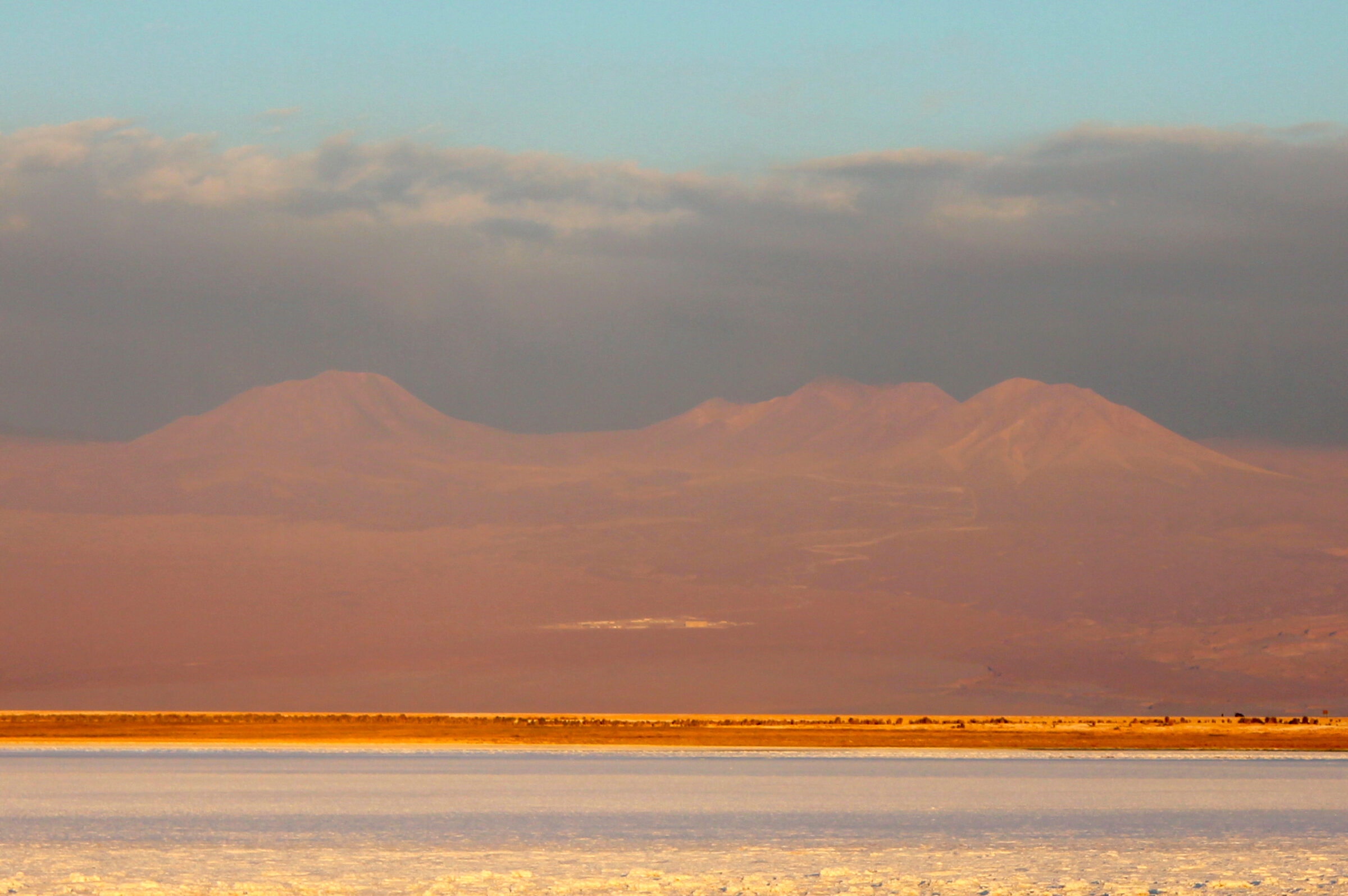 Sobre el salar de Atacama