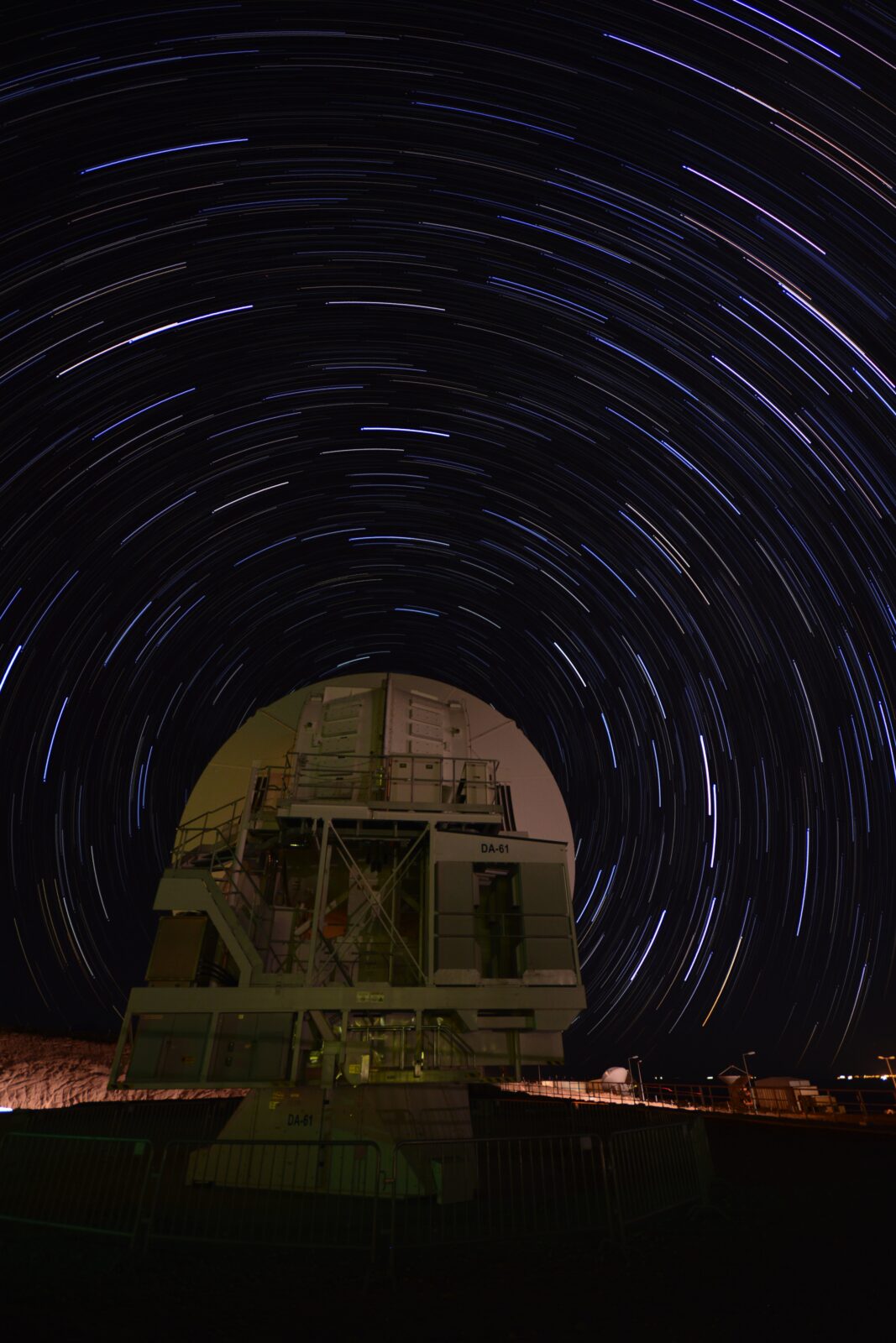 ALMA antenna startrailing