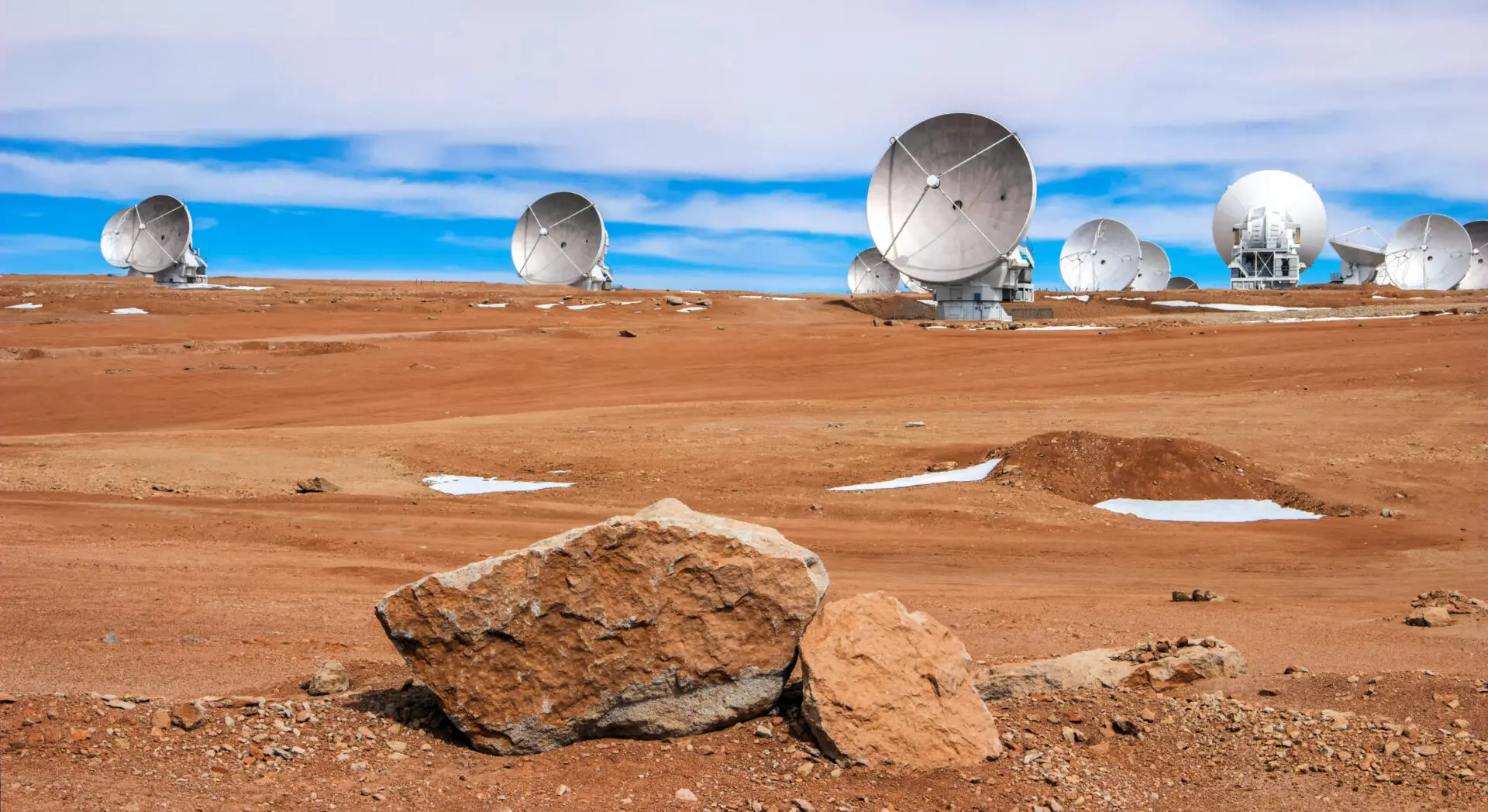 A selection of the many radio telescopes