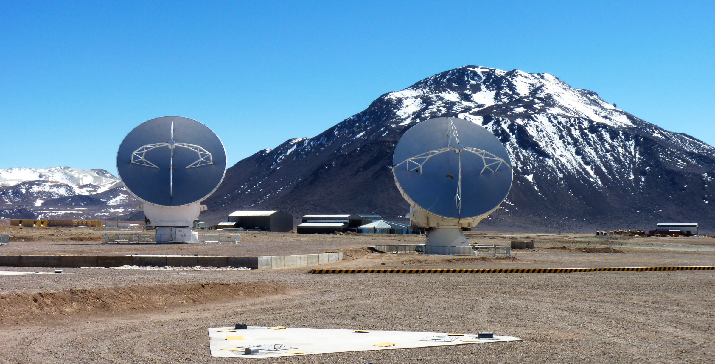 This photo is from a media visit to ALMA