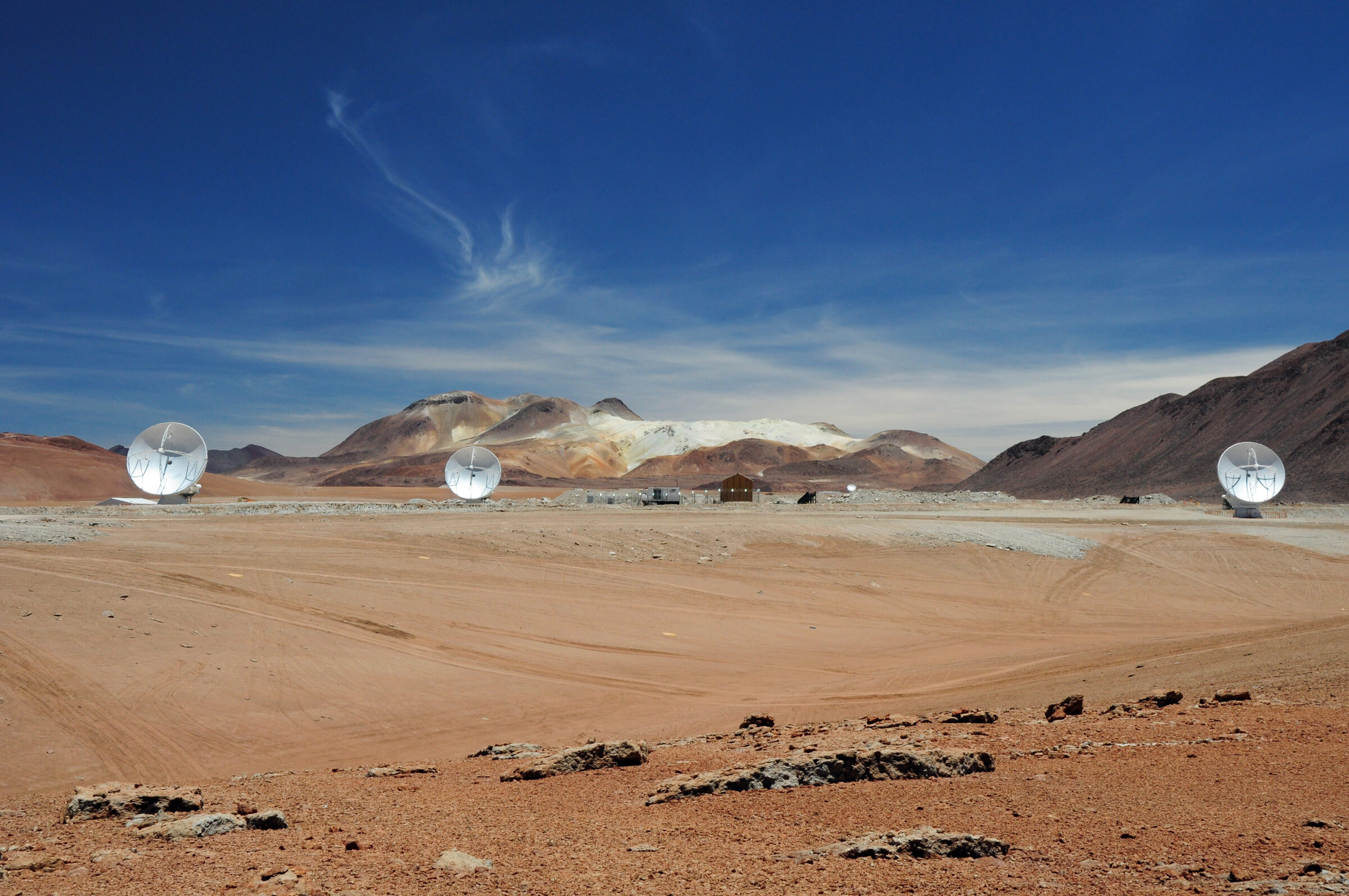 Three ALMA antennas