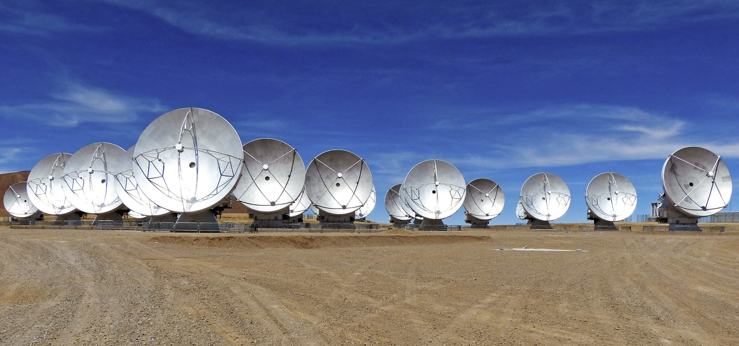 ALMA antennas on the Chajnantor plateau