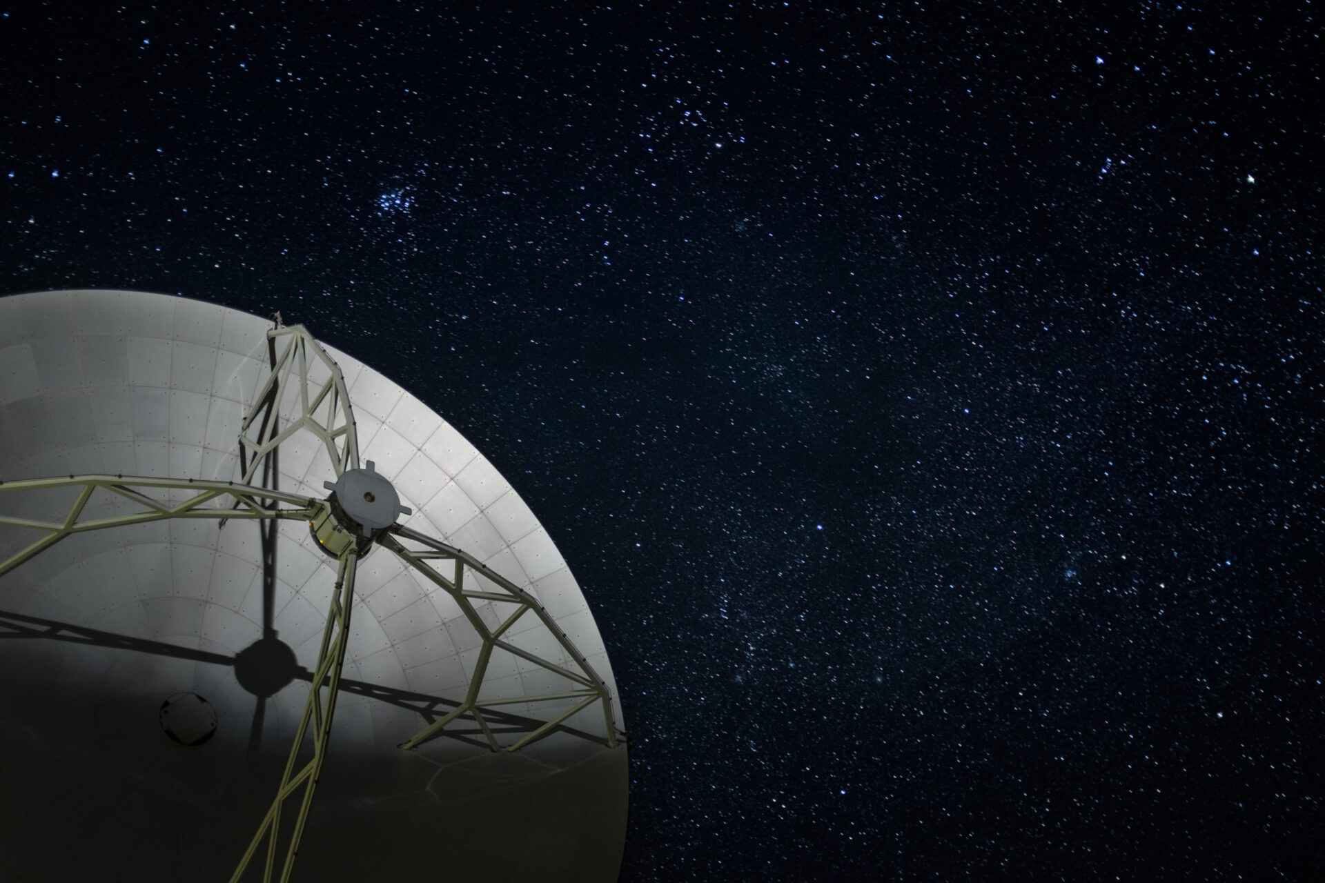 A close up shot of one of the 25 North American ALMA antennas