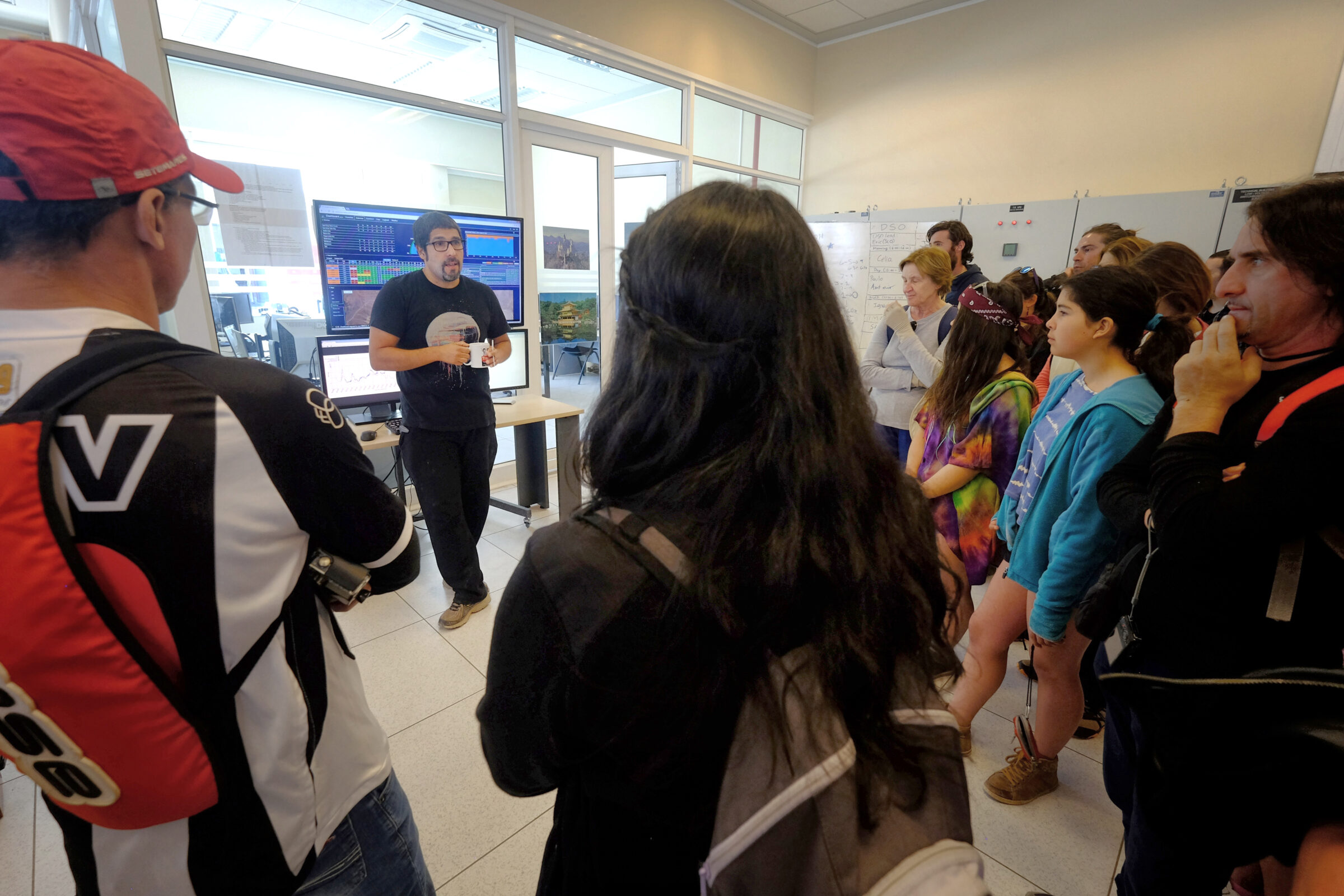 ALMA public visitors