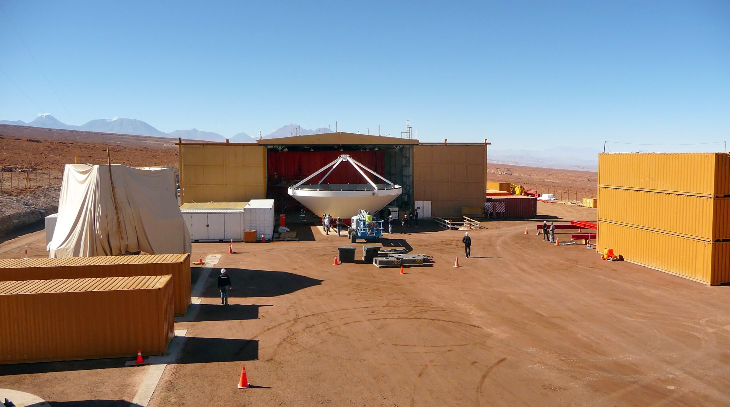 Assembly of first European ALMA antenna