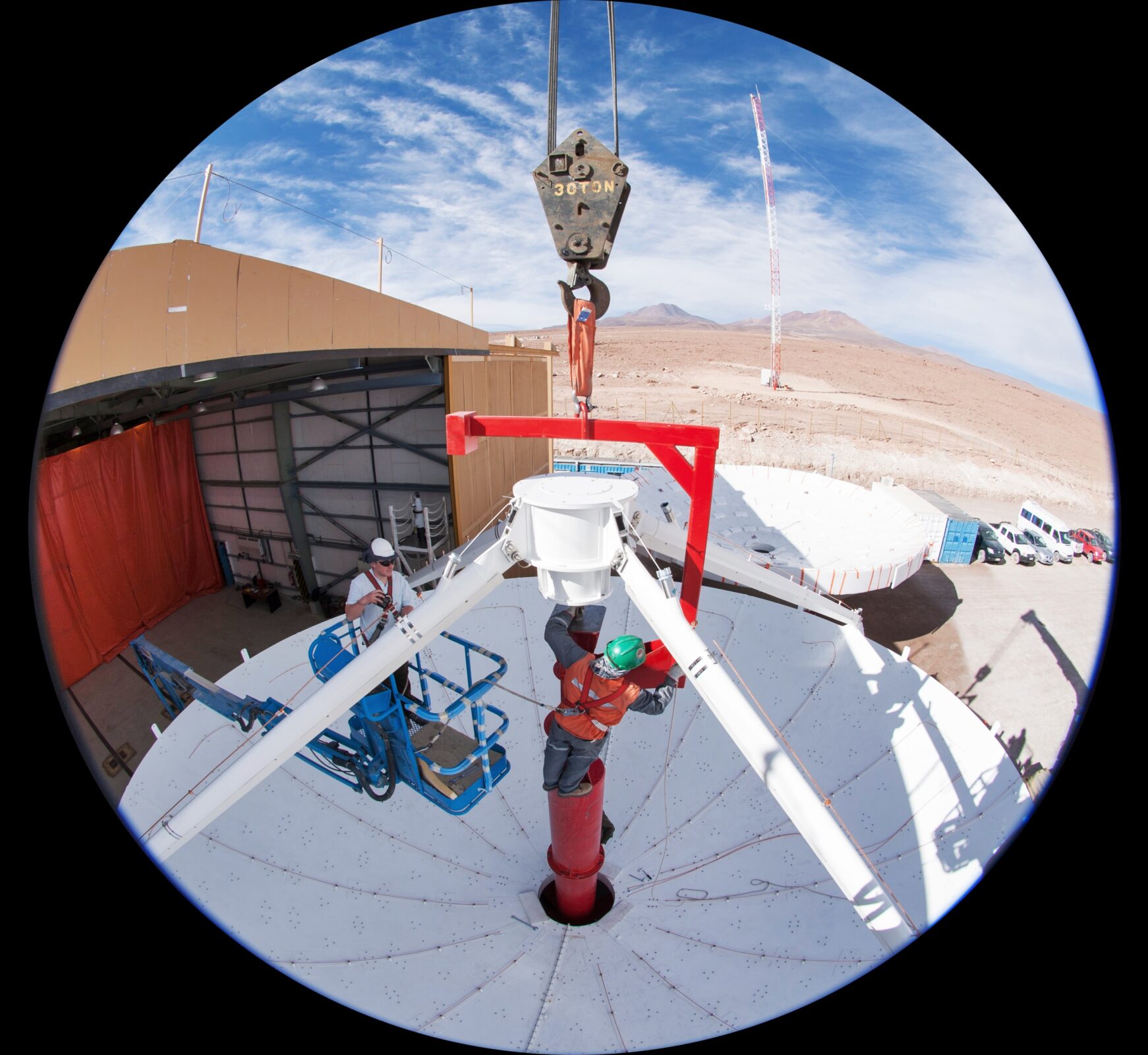 Assembly of a European antenna