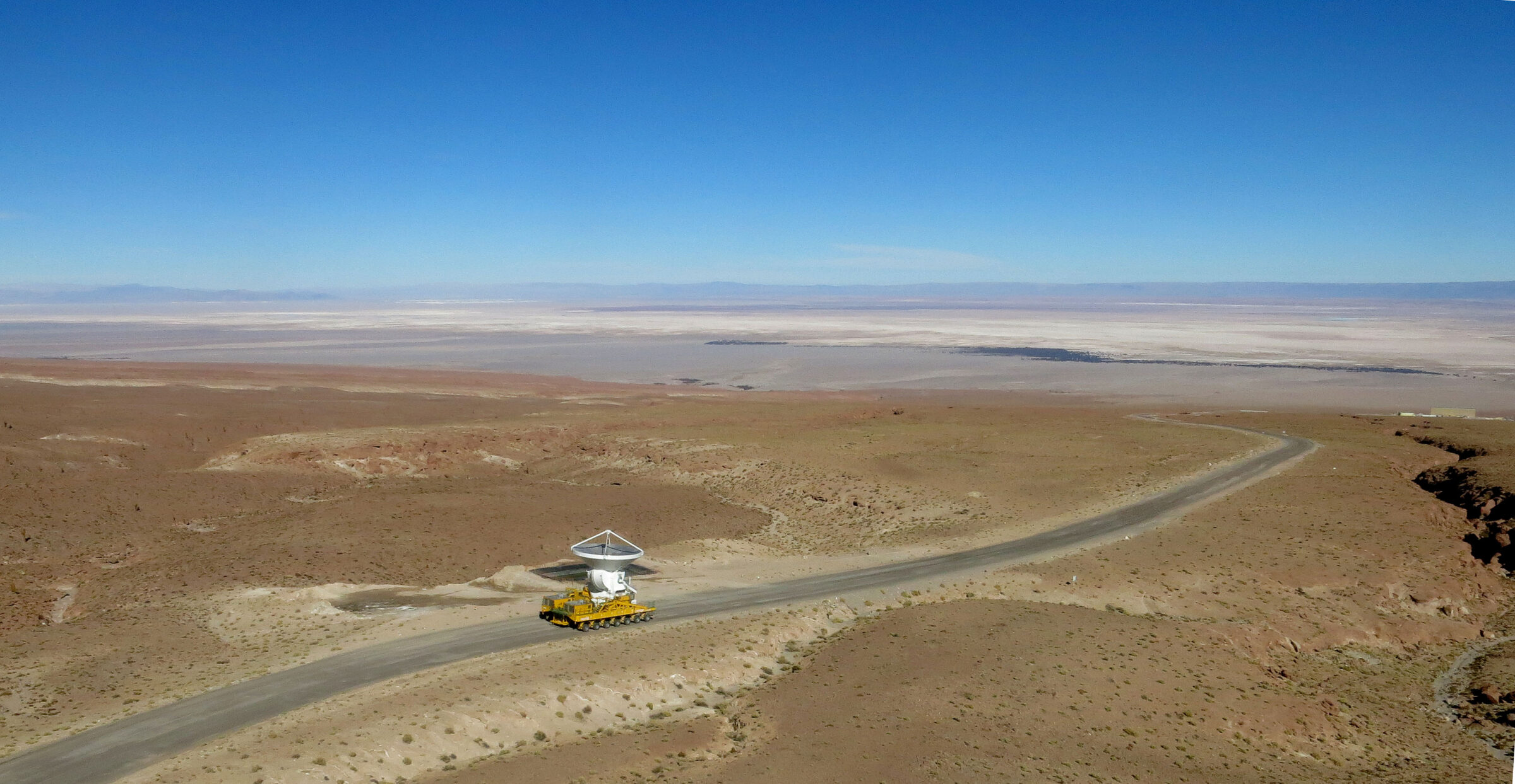 La última antena para el proyecto ALMA