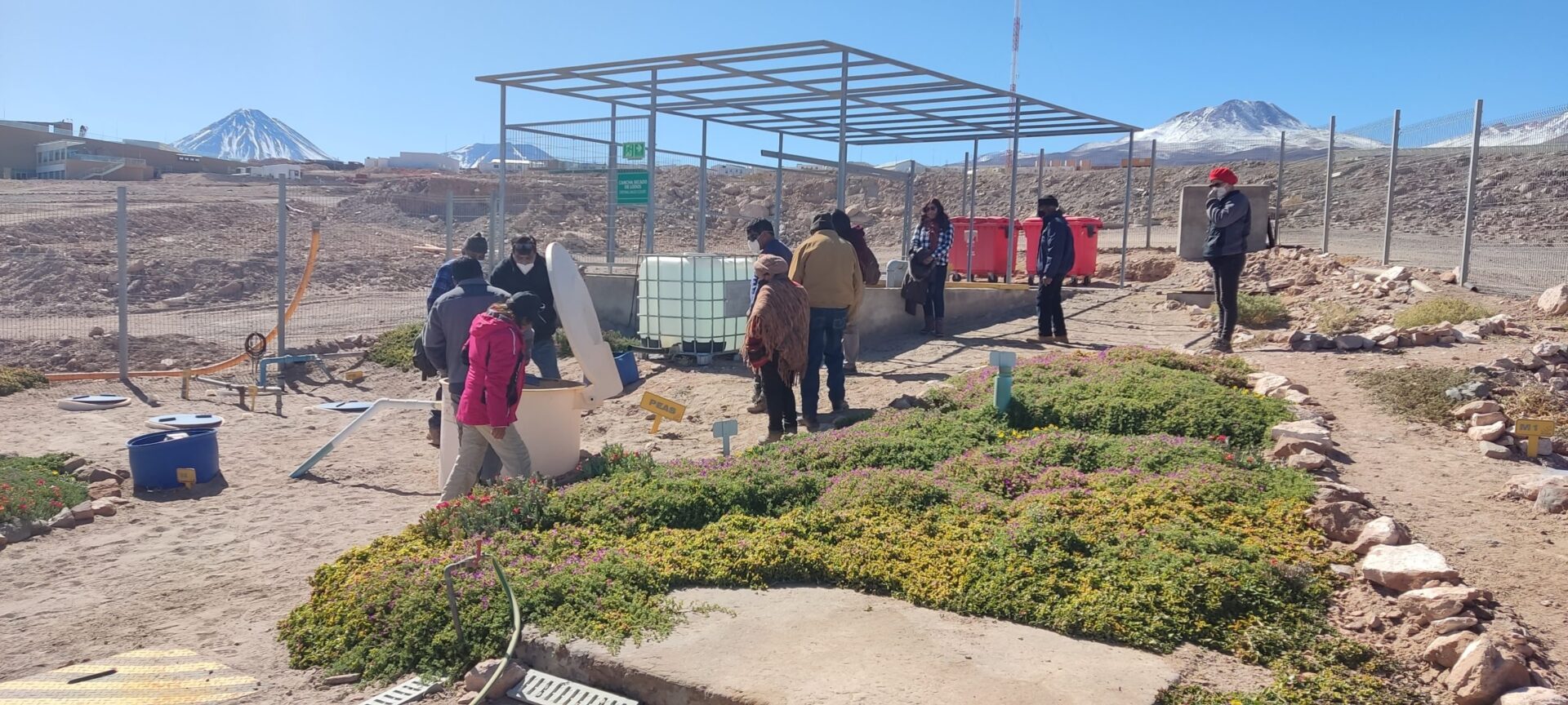 <p>Visit of the Atacama community of Coyo to the ALMA water treatment plant in search of prototypes for their puri, water, in order to grow it into fodder for their animals and replicate good examples.<br />
Credit: ALMA (ESO/NAOJ/NRAO)</p>
