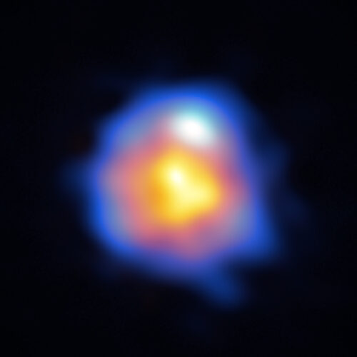 The ALMA Band 10 image of R Leporis.  Credit: Y. Asaki - ALMA (ESO/NAOJ/NRAO).