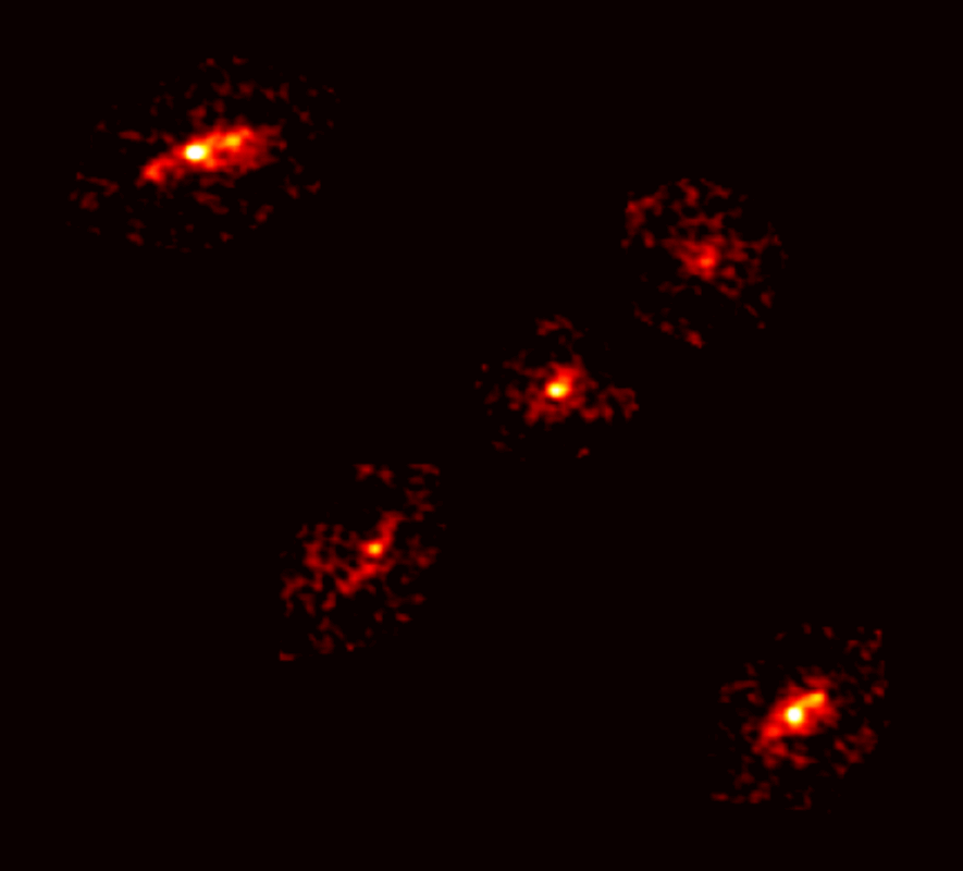Una excepcional Cruz de Einstein revela materia oscura oculta