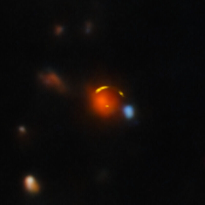 ALMA revela una galaxia starburst oculta vinculada a un neutrino de alta energía